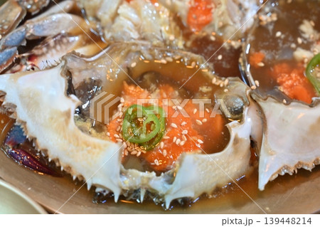 Traditional Korean Soy Sauce Marinated Raw Crab Ganjang Gejang 139448214