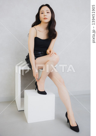 スタジオ撮影のモデルの女性 スタジオ撮影のモデルの女性 139451905