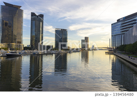 Landscape of Yarra's Edge Marina at twilight in South Melbourne, Australia 139456480