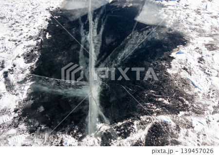 Transparency of river ice. 139457026