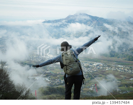 あの山に向かってテイクオフ(20260424064301) あの山に向かってテイクオフ(20260424064301) 139457484