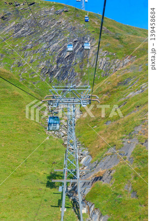 Overhead cable car to First mountain, Grindelwald, Switzerland 139458684