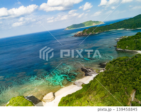 阿嘉島ヒズシビーチのドローン撮影。沖縄県島尻郡慶良間諸島阿嘉島2025 阿嘉島ヒズシビーチのドローン撮影。沖縄県島尻郡慶良間諸島阿嘉島2025 139458845