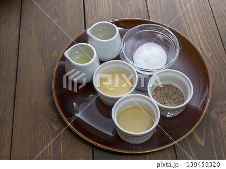 調味料たち 139459320
