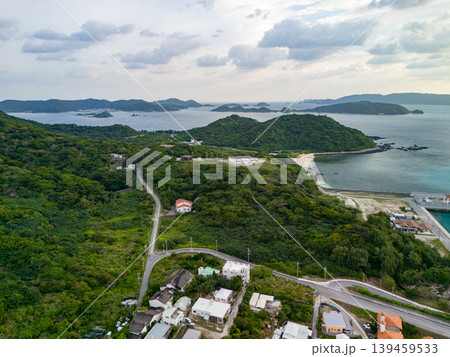 阿嘉島の前浜ビーチ（メーヌ浜）のドローン撮影。沖縄県島尻郡慶良間諸島阿嘉島2025 139459533