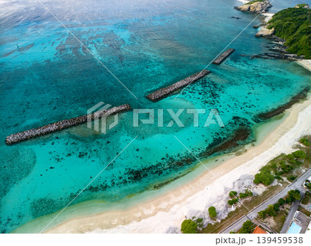 阿嘉島の前浜ビーチ(メーヌ浜)のドローン撮影。沖縄県島尻郡慶良間諸島阿嘉島2025 阿嘉島の前浜ビーチ(メーヌ浜)のドローン撮影。沖縄県島尻郡慶良間諸島阿嘉島2025 139459538