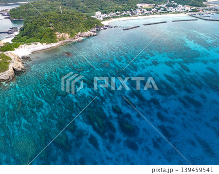 阿嘉島の前浜ビーチ（メーヌ浜）のドローン撮影。沖縄県島尻郡慶良間諸島阿嘉島2025 139459541
