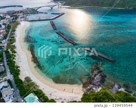 阿嘉島の前浜ビーチ（メーヌ浜）のドローン撮影。沖縄県島尻郡慶良間諸島阿嘉島2025 139459544
