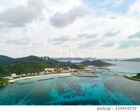 阿嘉島の前浜ビーチ（メーヌ浜）のドローン撮影。沖縄県島尻郡慶良間諸島阿嘉島2025 139459559