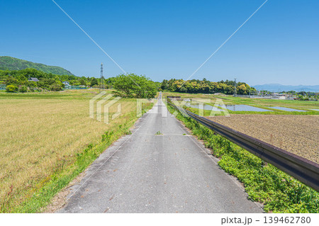 湖西地方比良の田園風景 滋賀県大津市 湖西地方比良の田園風景 滋賀県大津市 139462780