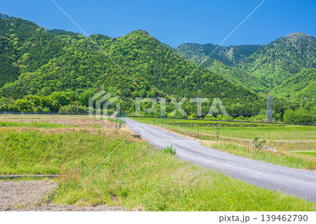湖西地方比良の田園風景 滋賀県大津市 湖西地方比良の田園風景 滋賀県大津市 139462790