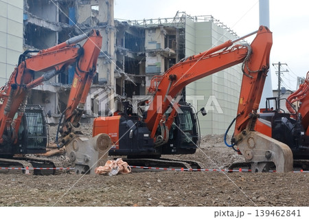 集合住宅の解体工事　イメージ 139462841
