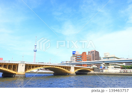 東京都、東京スカイツリーと蔵前橋の風景 東京都、東京スカイツリーと蔵前橋の風景 139463757