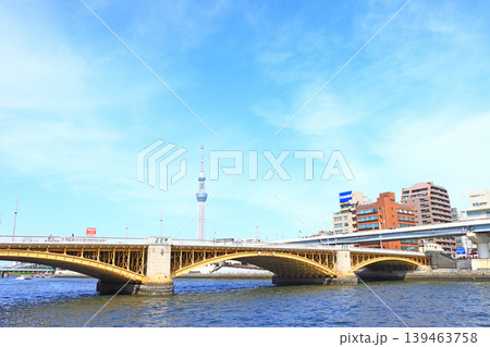 東京都、東京スカイツリーと蔵前橋の風景 東京都、東京スカイツリーと蔵前橋の風景 139463758
