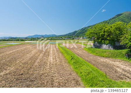 湖西地方比良の田園風景 滋賀県大津市 湖西地方比良の田園風景 滋賀県大津市 139465127