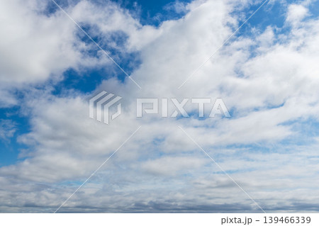 早春の雨上がりの青空と雲24 早春の雨上がりの青空と雲24 139466339