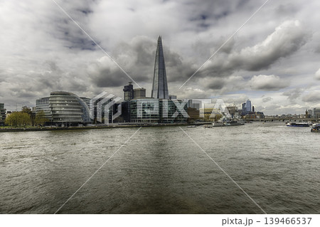 River Thames and city skyline of London, England, UK River Thames and city skyline of London, England, UK 139466537