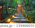 ライトアップされた参道 139466650