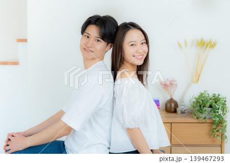 若いカップルの美容イメージ 若いカップルの美容イメージ 139467293