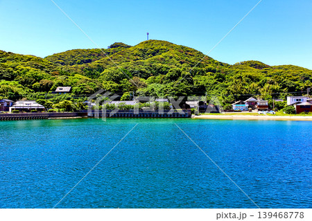 【福岡】初夏の宗像 大島港を出港したフェリーからの眺め 【福岡】初夏の宗像 大島港を出港したフェリーからの眺め 139468778