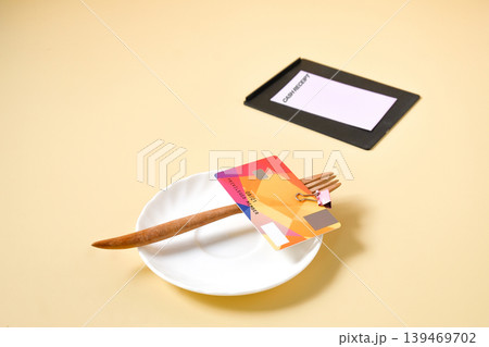 Credit card on fork pay for receive. 139469702