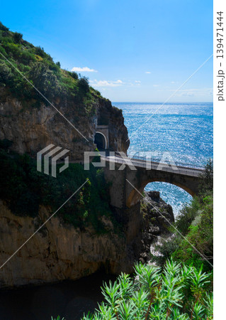 road of Amalfi coast, Italy 139471444