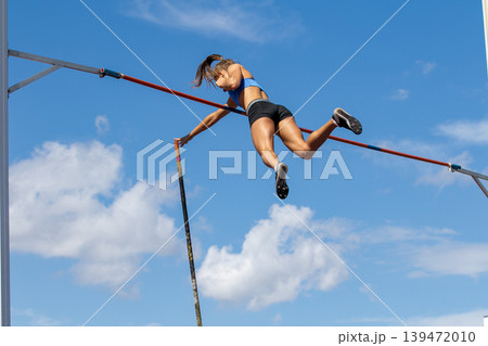 Successful attempt by female athlete Successful attempt by female athlete 139472010