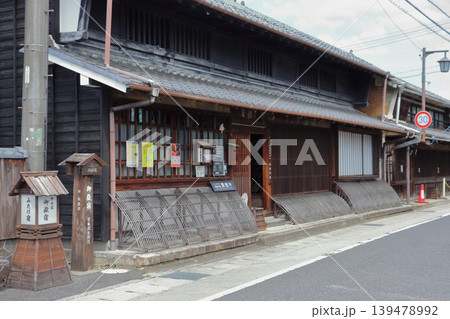 中山道の宿場町 御嵩宿の商家屋敷(岐阜県御嵩町) 中山道の宿場町 御嵩宿の商家屋敷(岐阜県御嵩町) 139478992