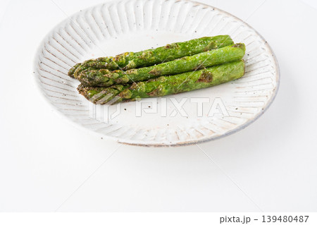 揚げたてアスパラの素揚げ 揚げたてアスパラの素揚げ 139480487