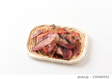 鰹節の厚削り 139480932