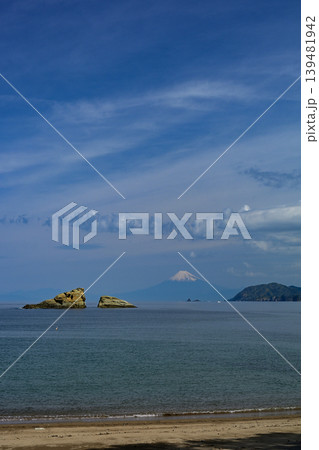 雲見海岸からの富士山 139481942