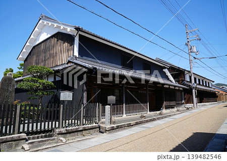 滋賀県 甲賀市 東海道 土山宿 土山宿本陣と問屋宅跡(春) 滋賀県 甲賀市 東海道 土山宿 土山宿本陣と問屋宅跡(春) 139482546