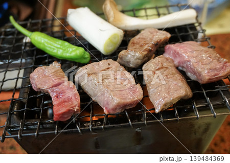 七炭火で焼く和牛焼肉 139484369
