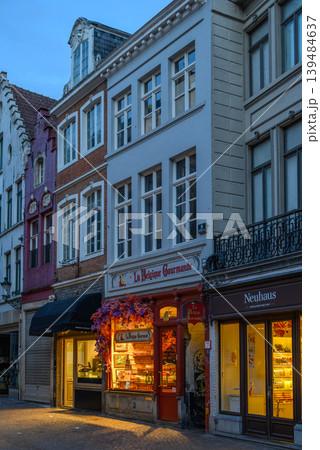 Historical Old Town and UNESCO World Culture Heritage site of Bruges in West Flanders, Belgium Historical Old Town and UNESCO World Culture Heritage site of Bruges in West Flanders, Belgium 139484637