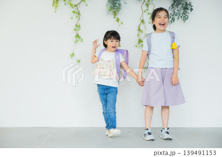 小学生の女の子 139491153