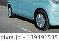 軽乗用車のスチールホイールとホイールカバー 139491535