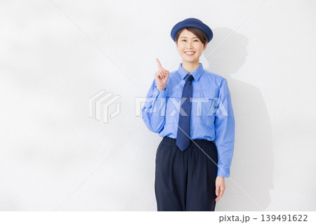 女性警備員イメージ 女性警備員イメージ 139491622