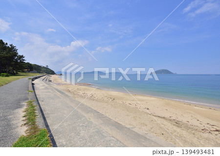 福岡市東区　志賀島の海岸風景　休暇村前の海岸　下馬ヶ浜海水浴場　 139493481