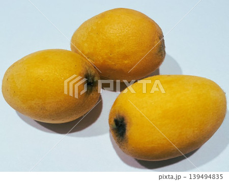 旬のびわの果実115 139494835