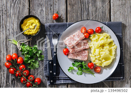 Slices of classic head cheese with mashed potatoes Slices of classic head cheese with mashed potatoes 139496502