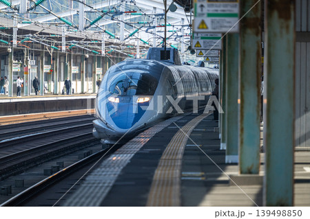 山陽新幹線 新山口駅にて 山陽新幹線 新山口駅にて 139498850