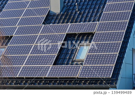 Shiny solar rooftops 139499489