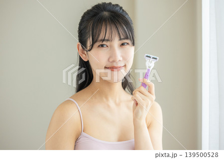 若い女性の美容イメージ 139500528