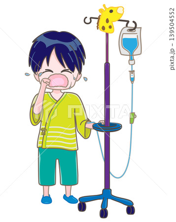 左腕に点滴をしながら立っている子供 大泣きして涙を拭っているイメージ 左腕に点滴をしながら立っている子供 大泣きして涙を拭っているイメージ 139504552