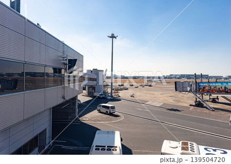 羽田空港第1ターミナル付近 飛行機を眺める 東京都大田区羽田空港 羽田空港第1ターミナル付近 飛行機を眺める 東京都大田区羽田空港 139504720