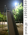 夜の滑り台 139505549