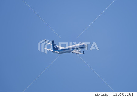 青空の仙台空港 離陸中の飛行機 宮城県名取市 青空の仙台空港 離陸中の飛行機 宮城県名取市 139506261
