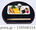おにぎり定食02 139506314