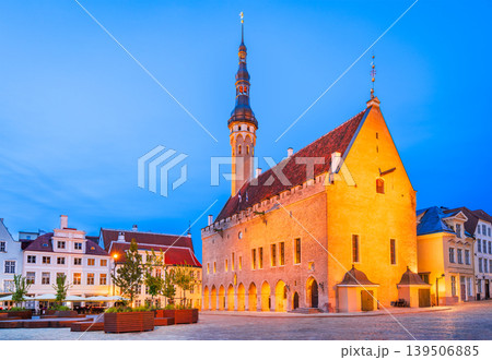 Tallinn, Estonia. Iconic Raekoja Plats and the Old Town Hall twilight 139506885