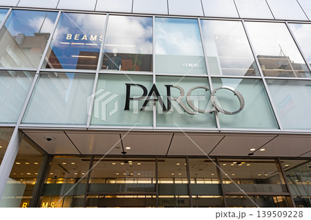 福岡PARCOでお買物 福岡県福岡市中央区 福岡PARCOでお買物 福岡県福岡市中央区 139509228